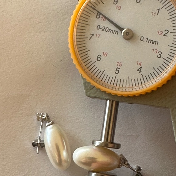 White Oval High Quality Cultured Pearls with CZ 925 Sterling Silver - Picture 5 of 6